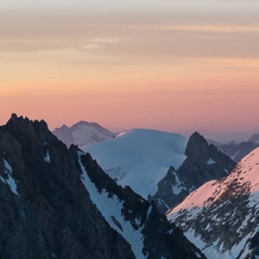 Weihnachtszeit: Geschenkideen für alle, die die Gipfel lieben